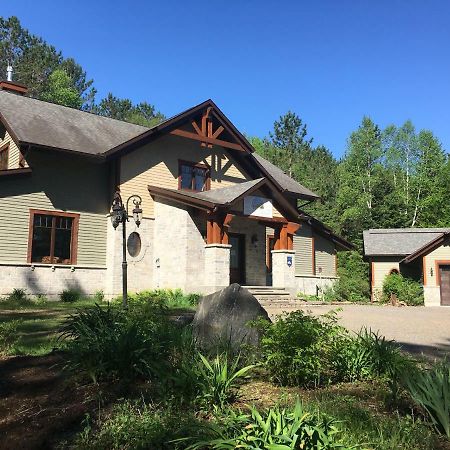 B&B Au Petit Marigot Mont-Tremblant Exterior photo
