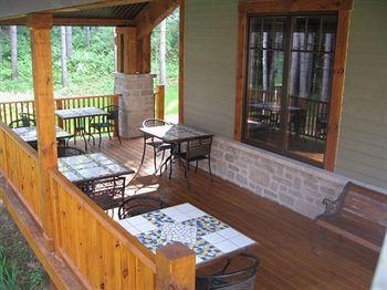 B&B Au Petit Marigot Mont-Tremblant Exterior photo
