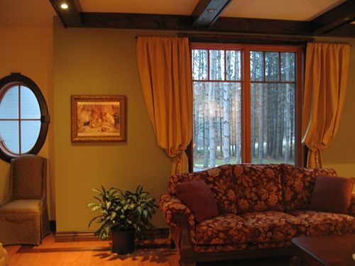 B&B Au Petit Marigot Mont-Tremblant Exterior photo