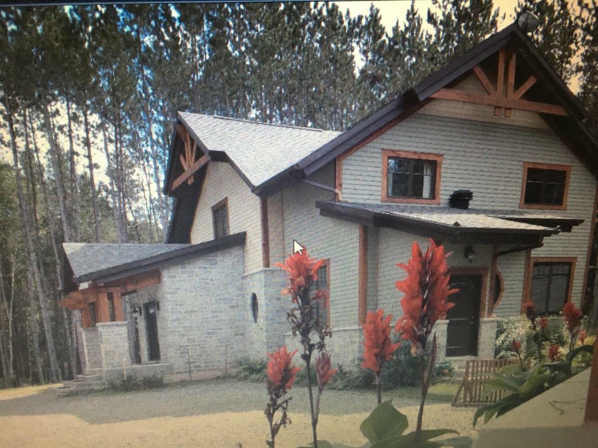 B&B Au Petit Marigot Mont-Tremblant Exterior photo