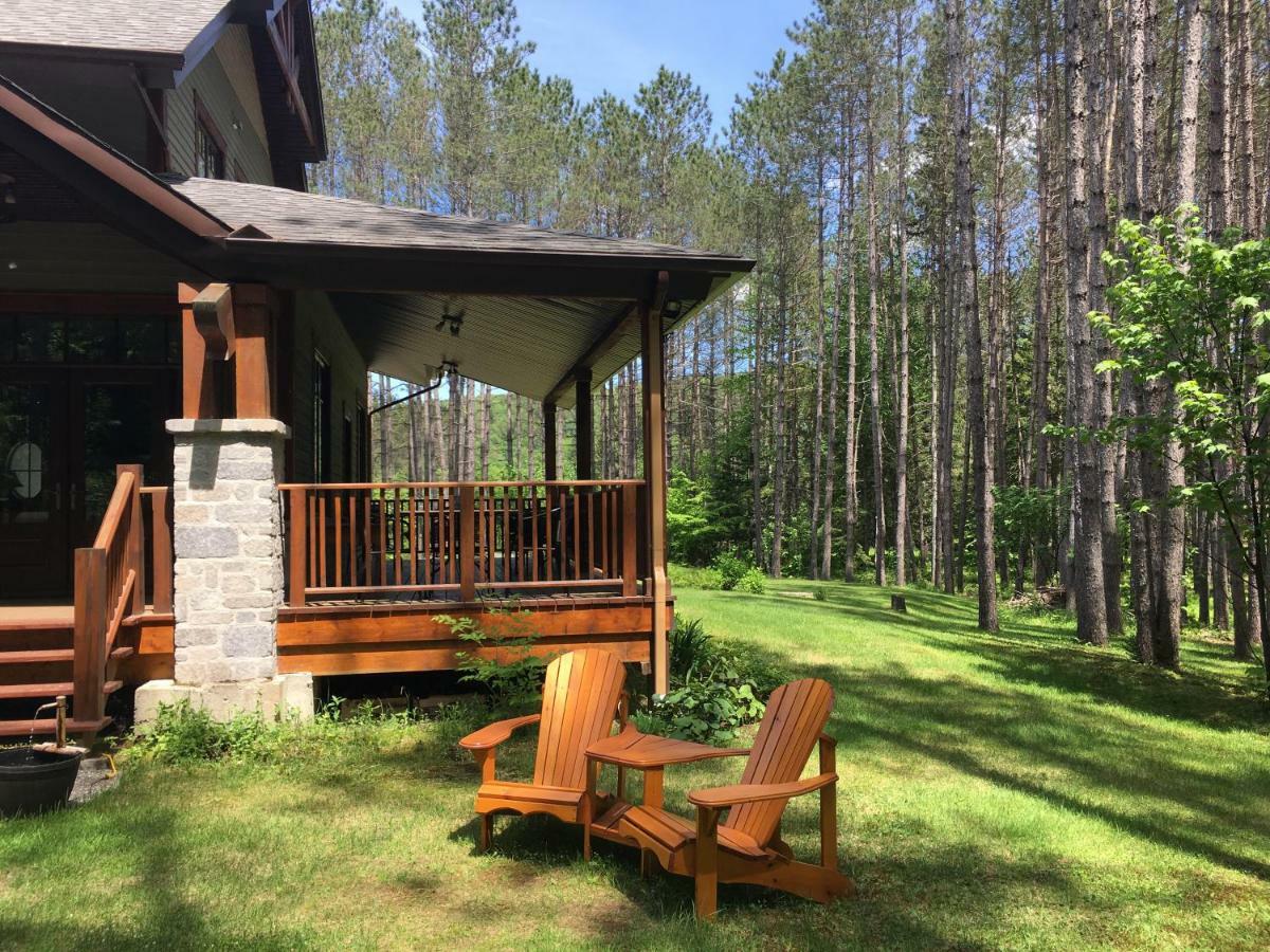 B&B Au Petit Marigot Mont-Tremblant Exterior photo