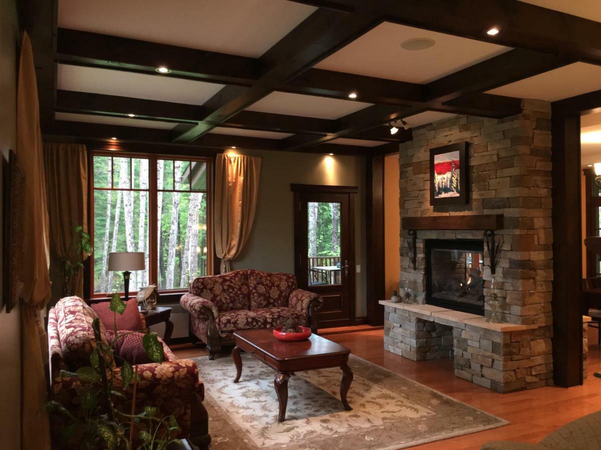 B&B Au Petit Marigot Mont-Tremblant Exterior photo